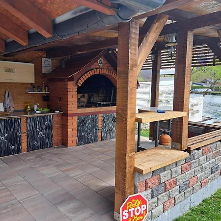 Am Una Lux House Бихач Экстерьер фото