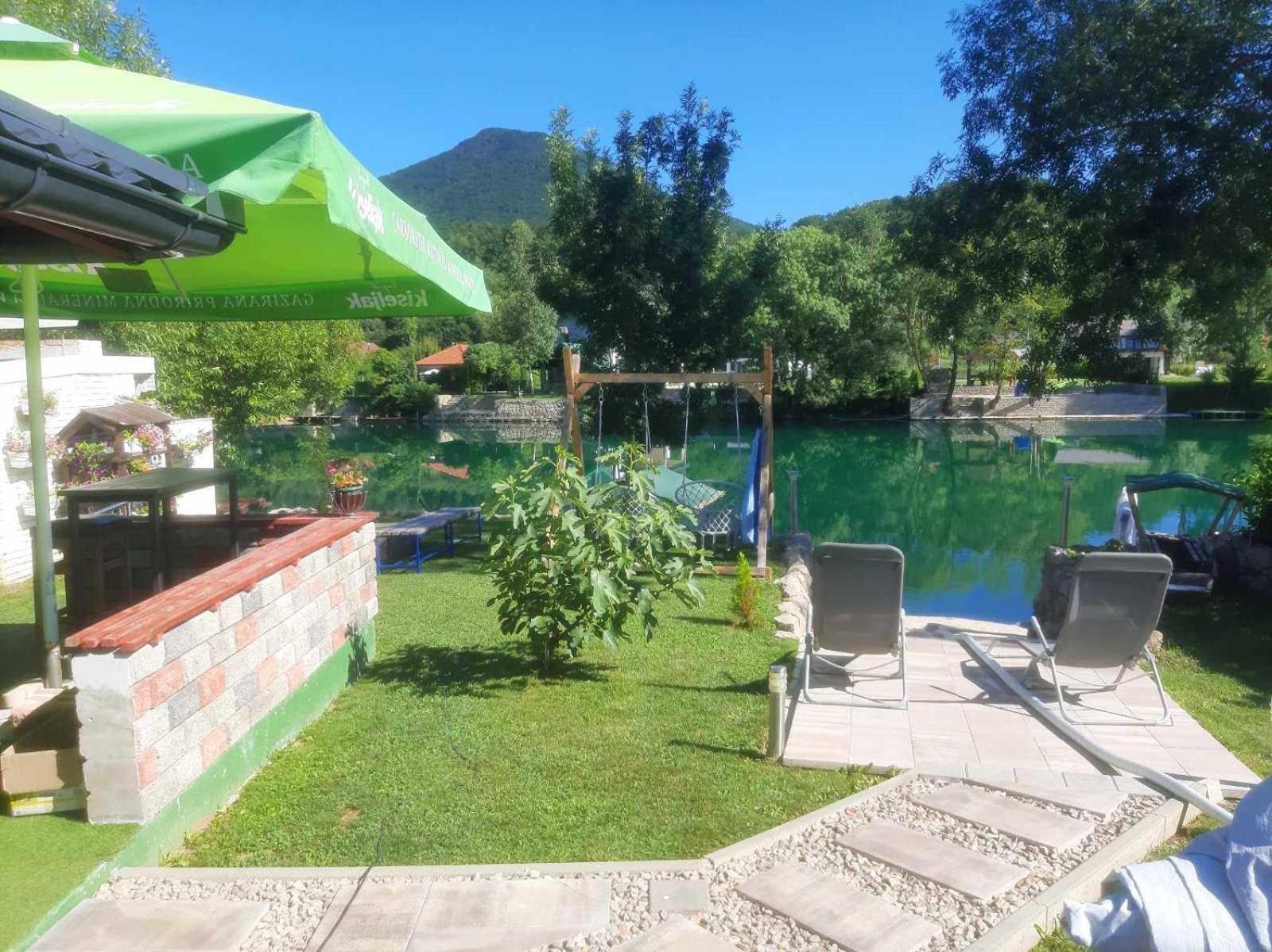 Am Una Lux House Бихач Экстерьер фото